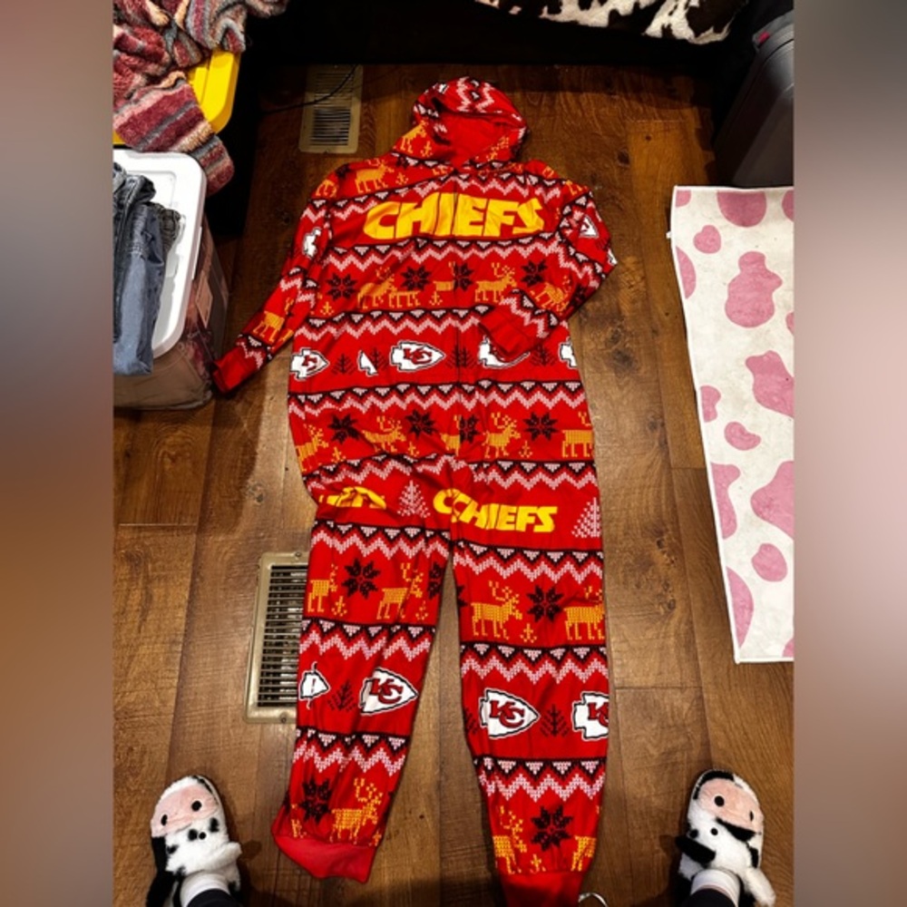 NFL Red and Yellow Chiefs Pajama Set